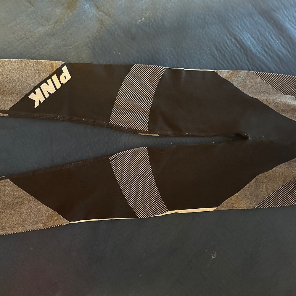 PINK Victoria's Secret Geometric Black and Gray Leggings